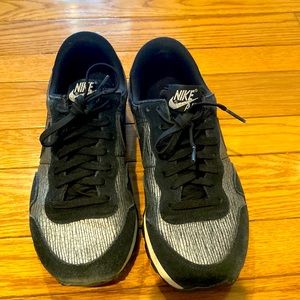 Reposh! They don’t get the wear they deserve!